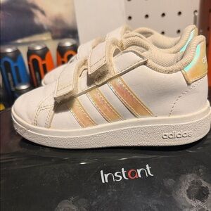 Adidas Kids Sneakers in White with Gold Stripes